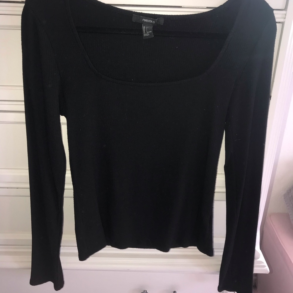 Black cropped long sleeve
